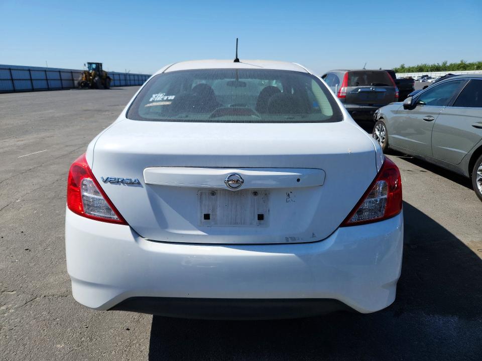2015 Nissan Versa მანქანა იყიდება აუქციონზე, vin: 3N1CN7AP4FL915872, აუქციონის ნომერი: 53595716