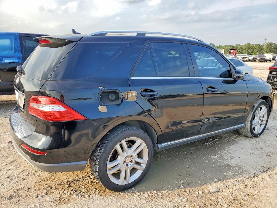 55496046 :رقم المزاد ، 4JGDA5JB3FA481193 vin ، 2015 Mercedes-benz Ml مزاد بيع