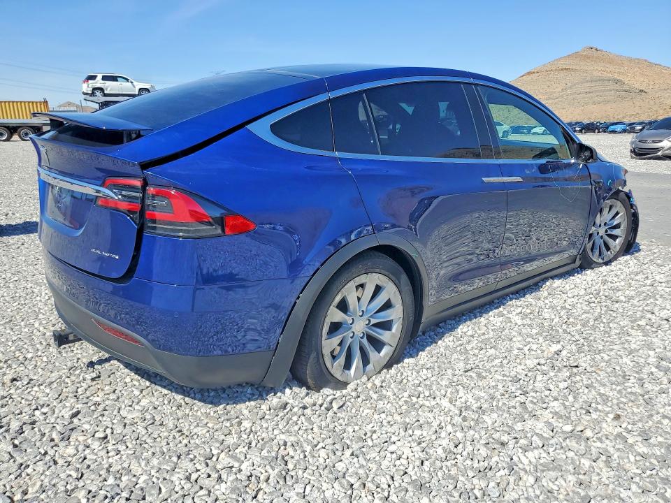 Продаж на аукціоні авто 2020 Tesla Model X, vin: 5YJXCBE21LF245908, номер лоту: 54297026