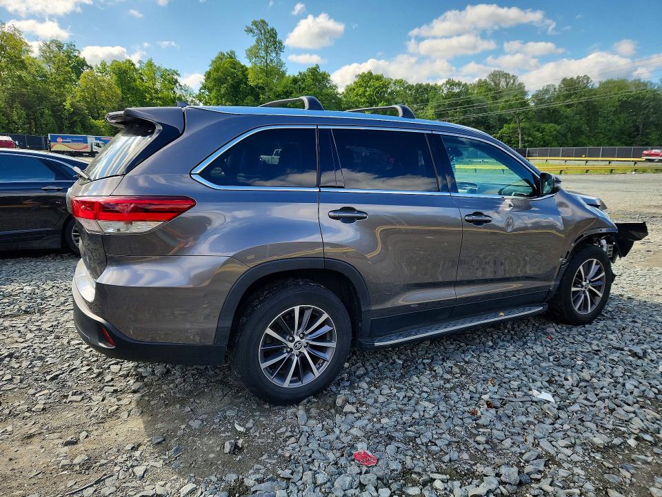 2019 Toyota Highlander მანქანა იყიდება აუქციონზე, vin: 5TDKZRFH5KS324044, აუქციონის ნომერი: 53458026