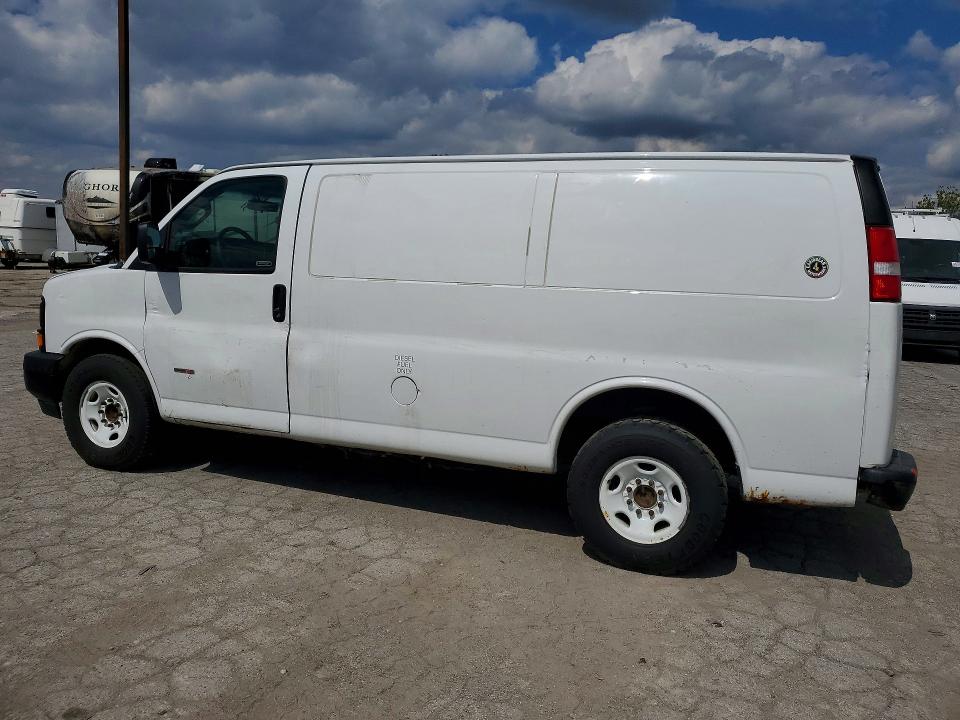 52838406 :رقم المزاد ، 1GCWGAF11H1325189 vin ، 2017 Chev Express 2500 مزاد بيع