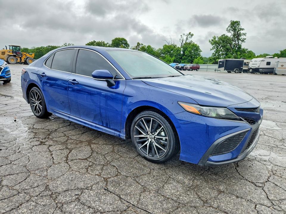 2024 Toyota Camry მანქანა იყიდება აუქციონზე, vin: 4T1T11AK1RU209703, აუქციონის ნომერი: 54172256
