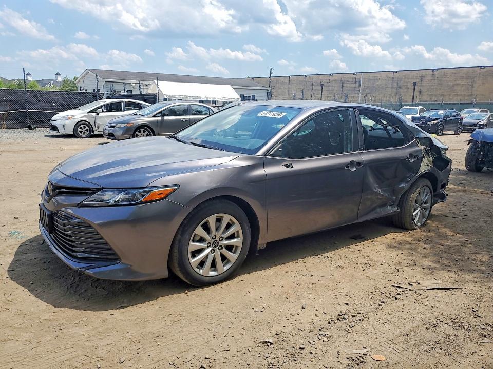 2019 Toyota Camry მანქანა იყიდება აუქციონზე, vin: 4T1B11HK8KU850032, აუქციონის ნომერი: 54211036