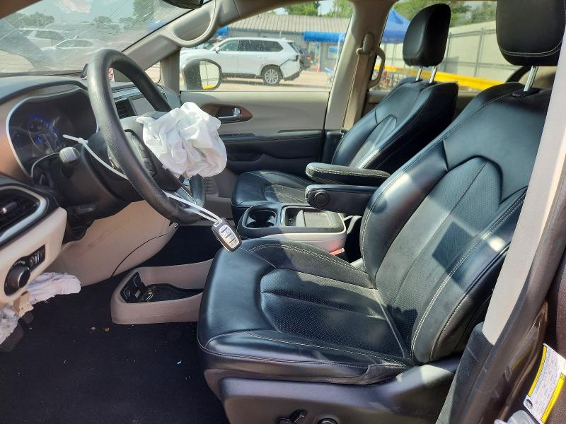 53303206 :رقم المزاد ، 2C4RC1DG0LR264714 vin ، 2020 Chrysler Voyager مزاد بيع
