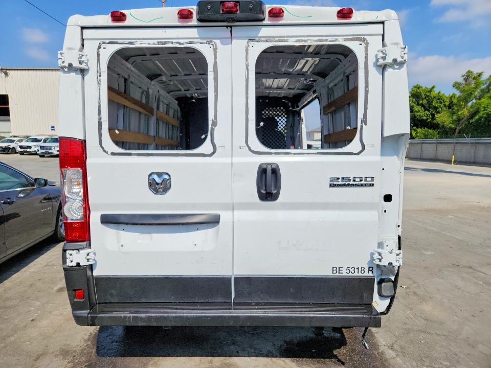 53412576 :رقم المزاد ، 3C6LRVVGXSE542567 vin ، 2025 Ram Promaster 2500 مزاد بيع