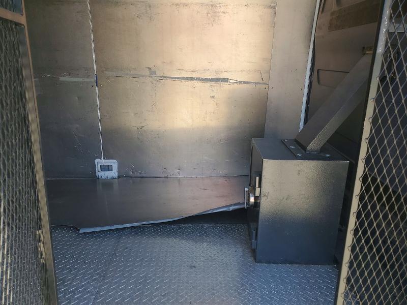 54108056 :رقم المزاد ، WD4PF1CD1KP070284 vin ، 2019 Mercedes Benz Sprinter مزاد بيع