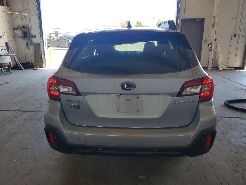 52149086 :رقم المزاد ، 4S4BSANCXJ3316741 vin ، 2018 Subaru Outback مزاد بيع