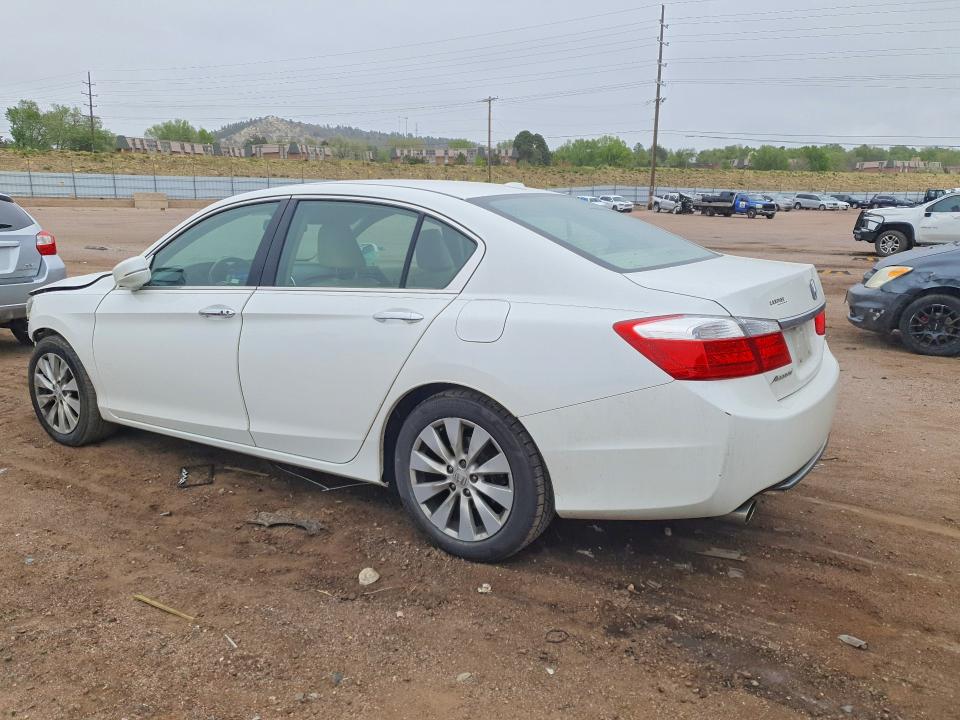 52496236 :رقم المزاد ، 1HGCR3F86FA023935 vin ، 2015 Honda Accord مزاد بيع