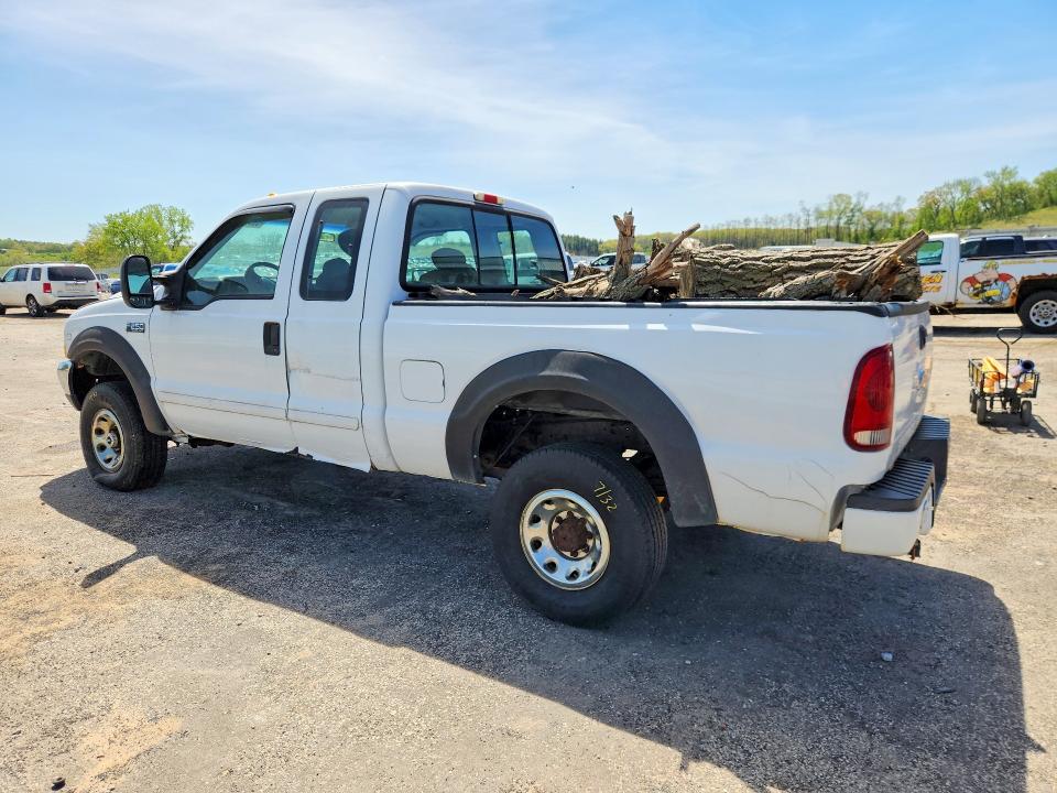 53543296 :رقم المزاد ، 1FTNX21L42EA47561 vin ، 2002 Ford F250 مزاد بيع