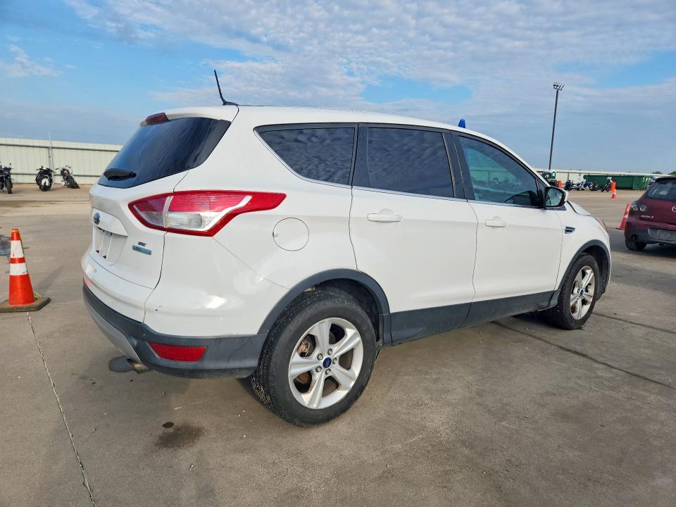 Продажа на аукционе авто 2016 Ford Escape, vin: 1FMCU0G93GUC39546, номер лота: 55005526
