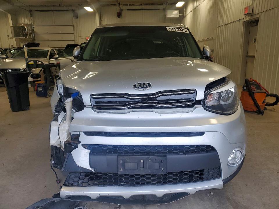 2018 Kia Soul მანქანა იყიდება აუქციონზე, vin: KNDJP3A59J7543626, აუქციონის ნომერი: 54342626