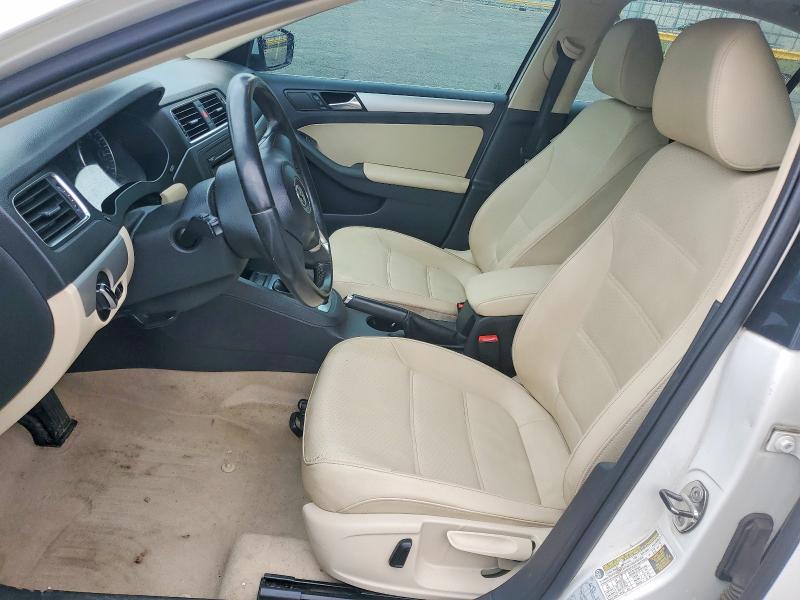 52142386 :رقم المزاد ، 3VWDP7AJ8DM359562 vin ، 2013 Volkswagen Jetta مزاد بيع