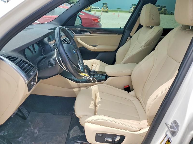 53052716 :رقم المزاد ، 5UXTR7C58KLF32067 vin ، 2019 Bmw X3 مزاد بيع