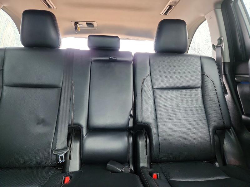 53960576 :رقم المزاد ، 5TDDZRFHXJS821923 vin ، 2018 Toyota Highlander مزاد بيع