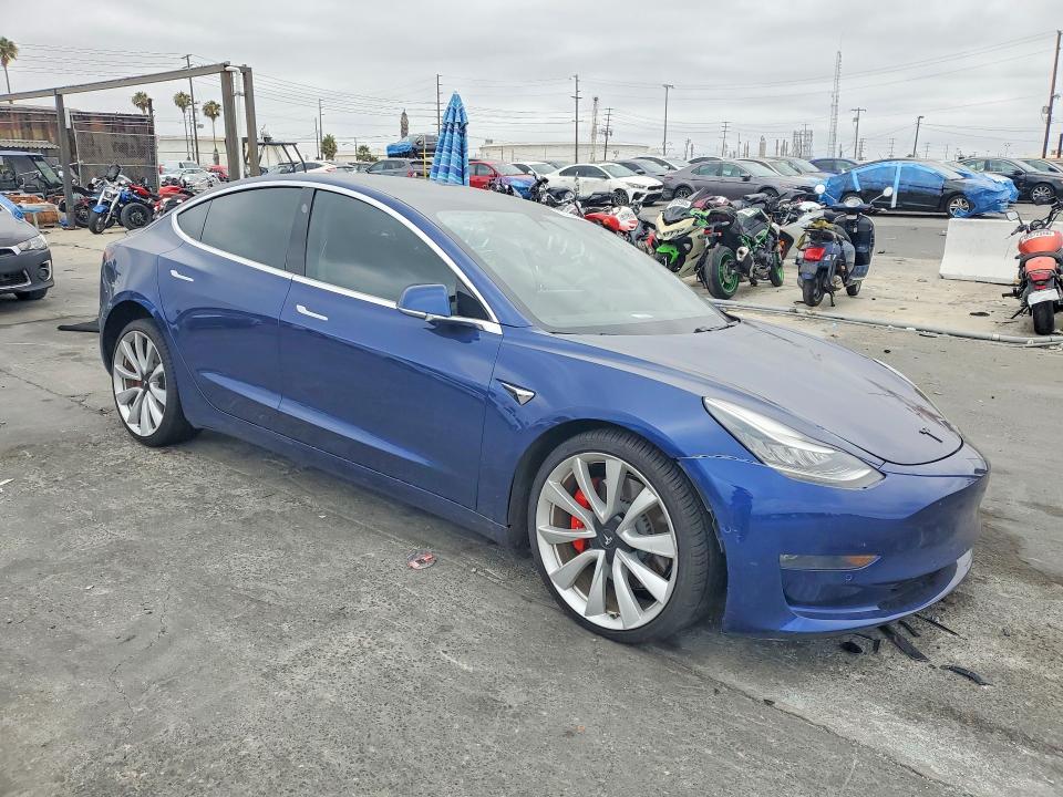 Продажа на аукционе авто 2019 Tesla Model 3, vin: 5YJ3E1EB6KF419876, номер лота: 52784826