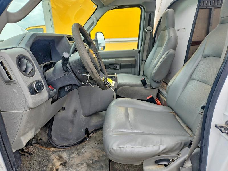 50916876 :رقم المزاد ، 1FDWE3FN0NDC00677 vin ، 2022 Ford Econoline مزاد بيع