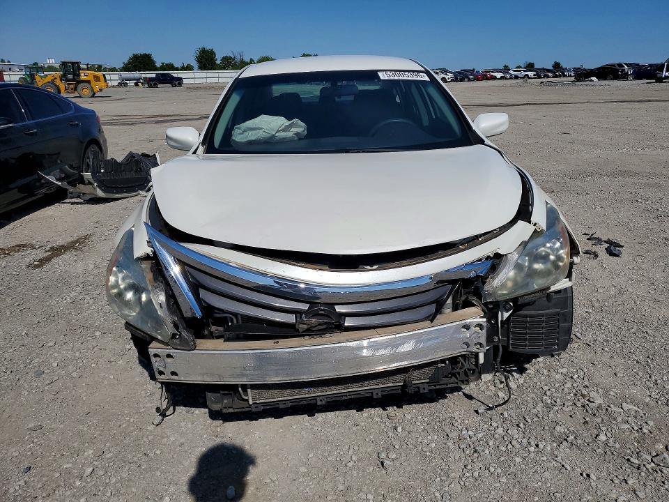 53005396 :رقم المزاد ، 1N4AL3AP5FC577693 vin ، 2015 Nissan Altima مزاد بيع