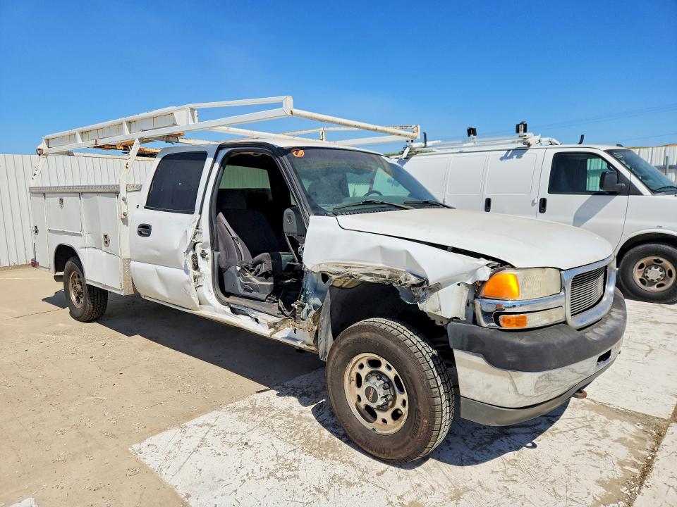 2002 Gmc Sierra მანქანა იყიდება აუქციონზე, vin: 1GDHC23U12F243039, აუქციონის ნომერი: 53916176