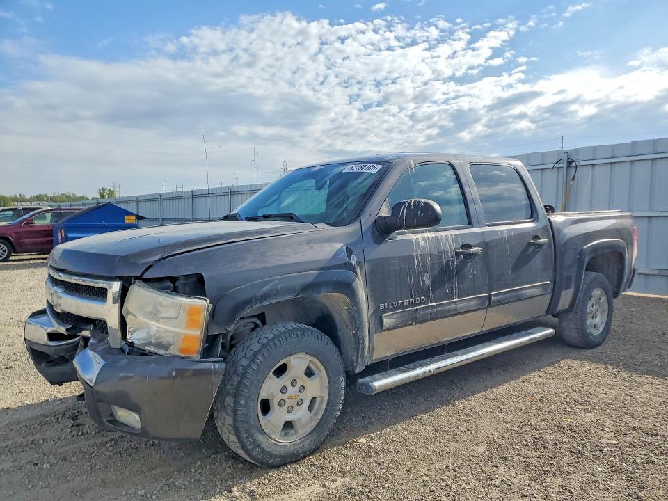 2011 Chevrolet Silverado მანქანა იყიდება აუქციონზე, vin: 3GCPKSE33BG303831, აუქციონის ნომერი: 52185106