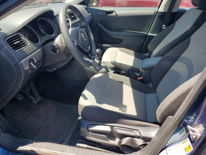 53082386 :رقم المزاد ، 3VW167AJ2HM386722 vin ، 2017 Volkswagen Jetta مزاد بيع