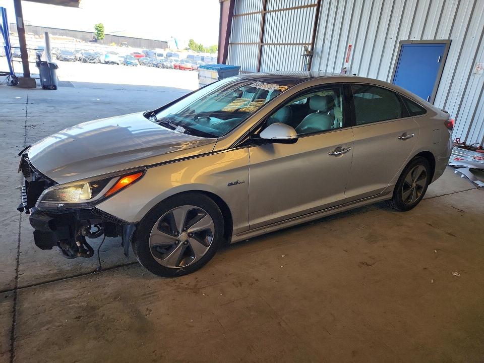 2016 Hyundai Sonata Hybrid მანქანა იყიდება აუქციონზე, vin: KMHE34L15GA031639, აუქციონის ნომერი: 53086816