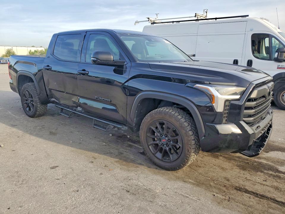 52653336 :رقم المزاد ، 5TFLA5DB2NX053946 vin ، 2022 Toyota Tundra مزاد بيع