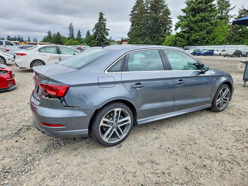 Продажа на аукционе авто 2019 Audi A3, vin: WAUJEGFF4K1027271, номер лота: 54136306