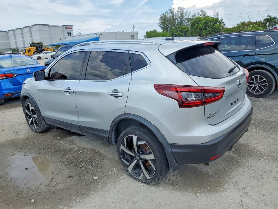 Продажа на аукционе авто 2017 Nissan Rogue Sport, vin: JN1BJ1CPXHW013502, номер лота: 51794896