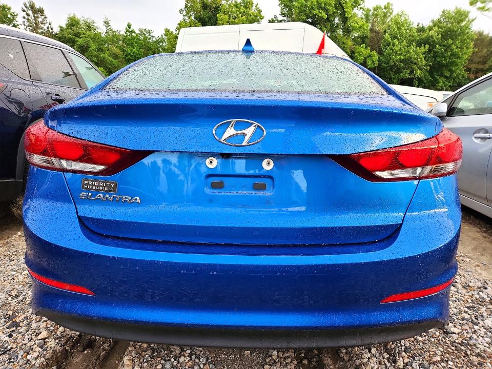 Продажа на аукционе авто 2018 Hyundai Elantra, vin: 5NPD84LF1JH357435, номер лота: 52453386