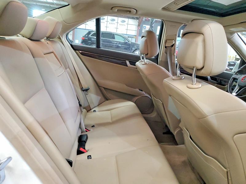 2013 Mercedes-benz C მანქანა იყიდება აუქციონზე, vin: WDDGF8AB4DR256161, აუქციონის ნომერი: 55099236
