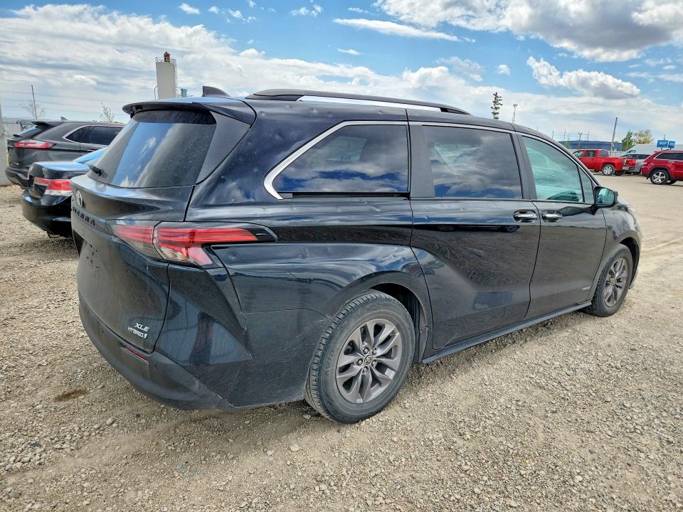 Продажа на аукционе авто 2021 Toyota Sienna, vin: 5TDJRKEC4MS067504, номер лота: 50964896