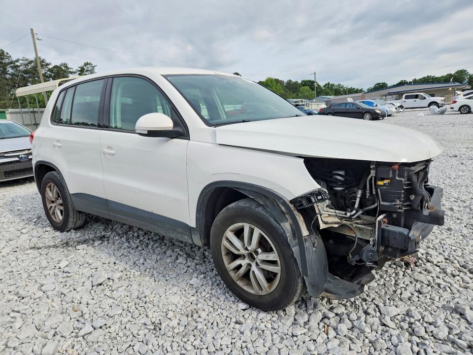 2012 Volkswagen Tiguan მანქანა იყიდება აუქციონზე, vin: WVGBV7AX7CW560805, აუქციონის ნომერი: 52403236