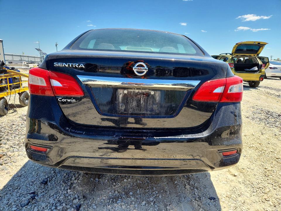 52609316 :رقم المزاد ، 3N1AB7AP7JY321403 vin ، 2018 Nissan Sentra مزاد بيع