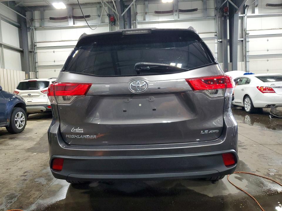 52963826 :رقم المزاد ، 5TDBZRFH9HS359971 vin ، 2017 Toyota Highlander مزاد بيع