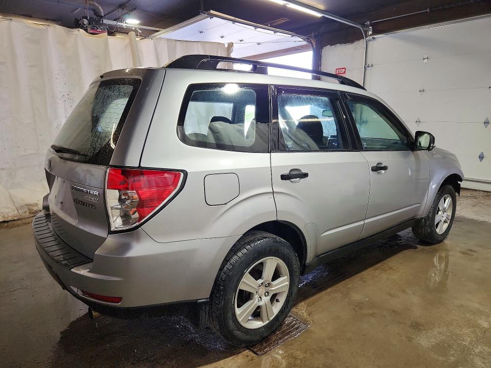 52649596 :رقم المزاد ، JF2SHABC1DH435388 vin ، 2013 Subaru Forester مزاد بيع