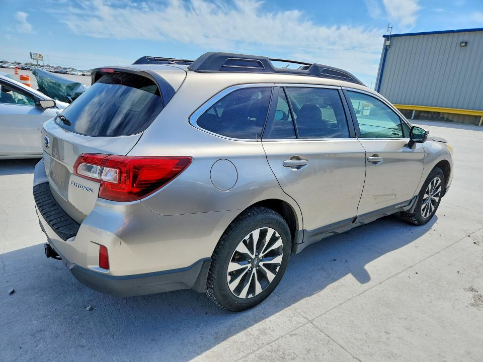 2015 Subaru Outback მანქანა იყიდება აუქციონზე, vin: 4S4BSBJC3F3227872, აუქციონის ნომერი: 52922926