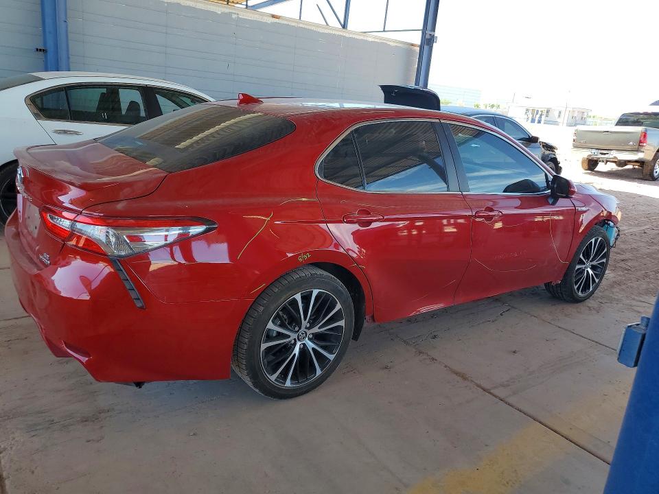 2019 Toyota Camry Hybrid მანქანა იყიდება აუქციონზე, vin: 4T1B21HK1KU014155, აუქციონის ნომერი: 54592706