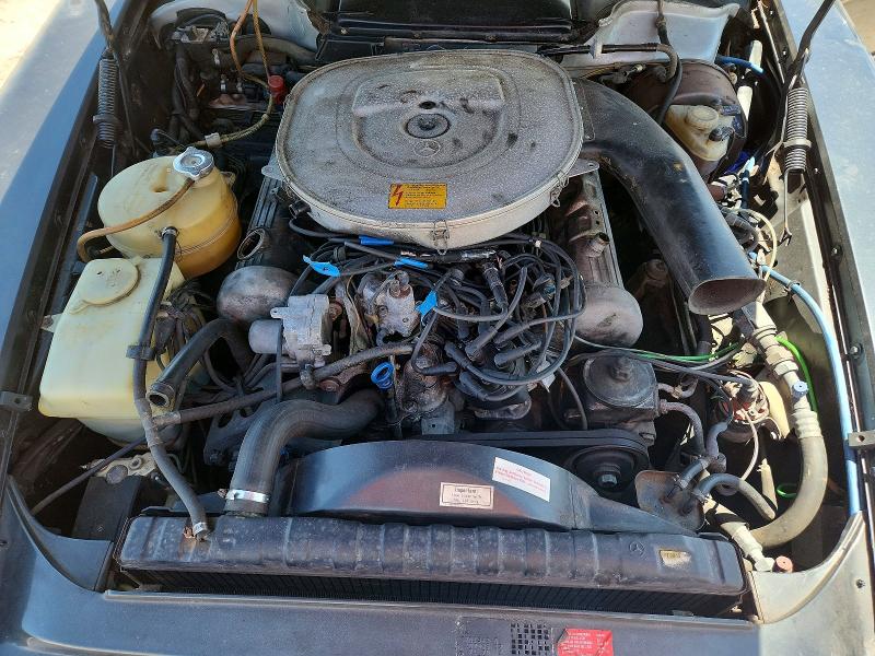 51965926 :رقم المزاد ، WDBBA45C1FA024213 vin ، 1985 Mercedes-benz 380 مزاد بيع