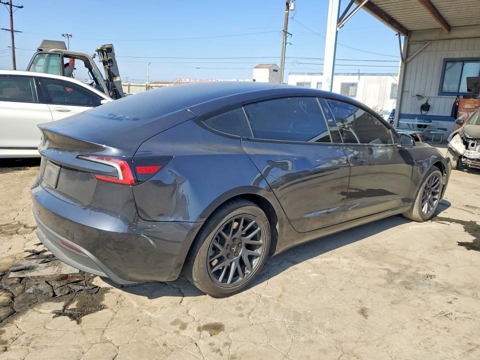 54692166 :رقم المزاد ، 5YJ3E1EA6SF043350 vin ، 2025 Tesla Model 3 مزاد بيع