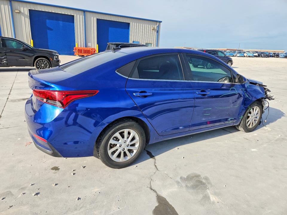 2022 Hyundai Accent მანქანა იყიდება აუქციონზე, vin: 3KPC24A68NE187844, აუქციონის ნომერი: 55429536