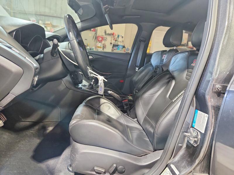 52100796 :رقم المزاد ، 1FADP3L99HL211514 vin ، 2017 Ford Focus مزاد بيع