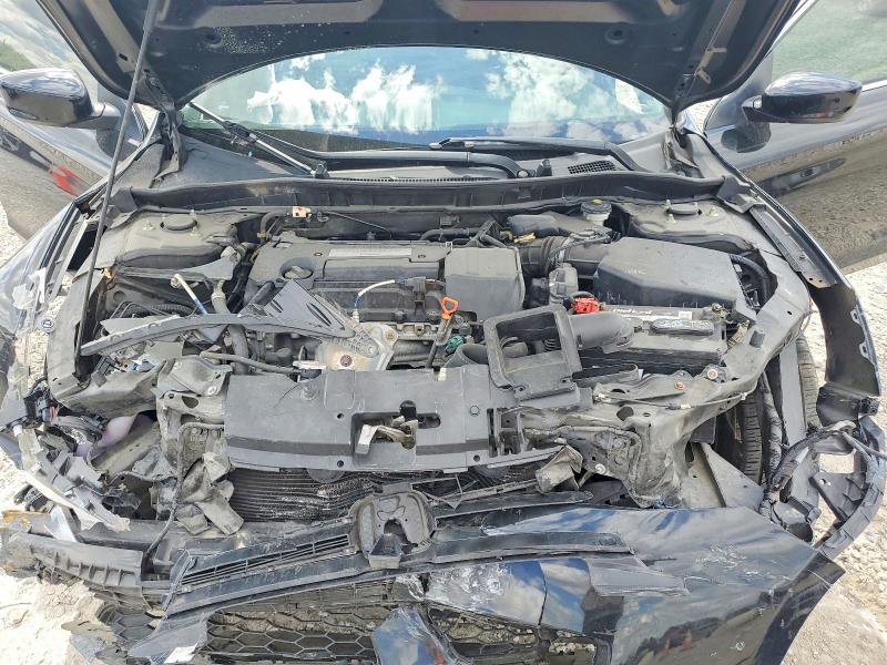 52701646 :رقم المزاد ، 1HGCR2F35FA239869 vin ، 2015 Honda Accord مزاد بيع