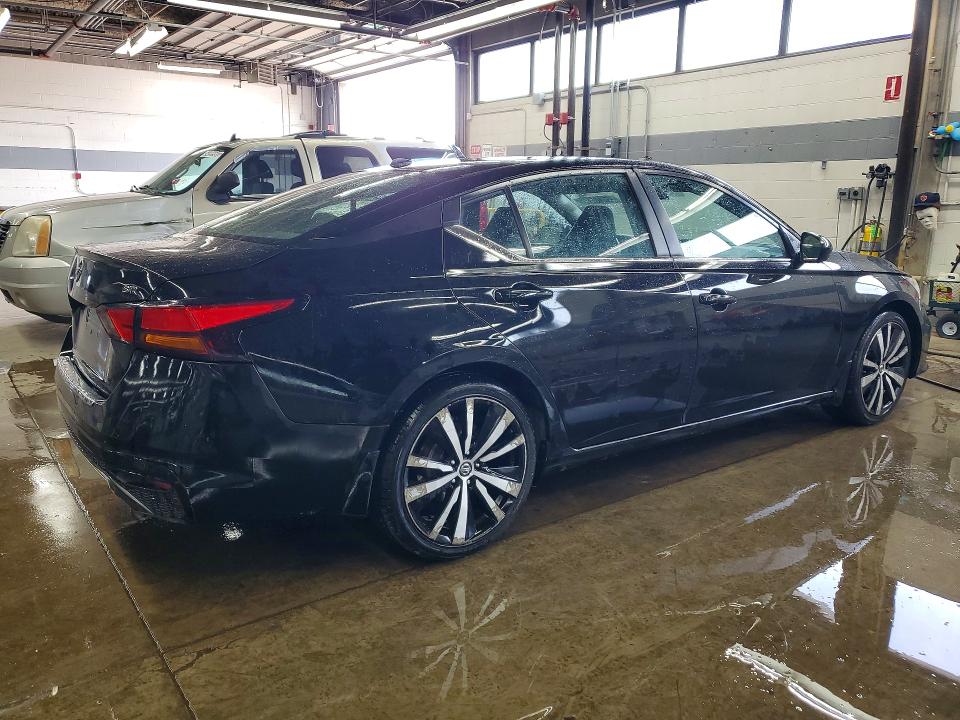 55013416 :رقم المزاد ، 1N4BL4CV3MN377547 vin ، 2021 Nissan Altima مزاد بيع