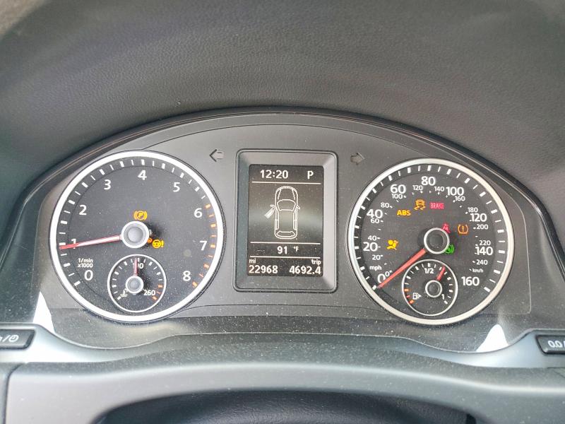 53694856 :رقم المزاد ، WVGBV7AX9HK021830 vin ، 2017 Volkswagen Tiguan مزاد بيع