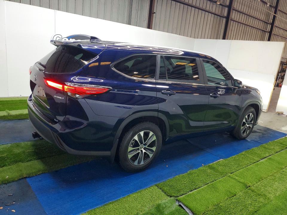 2023 Toyota Highlander Hybrid მანქანა იყიდება აუქციონზე, vin: 5TDKBRCH9PS126003, აუქციონის ნომერი: 52391866