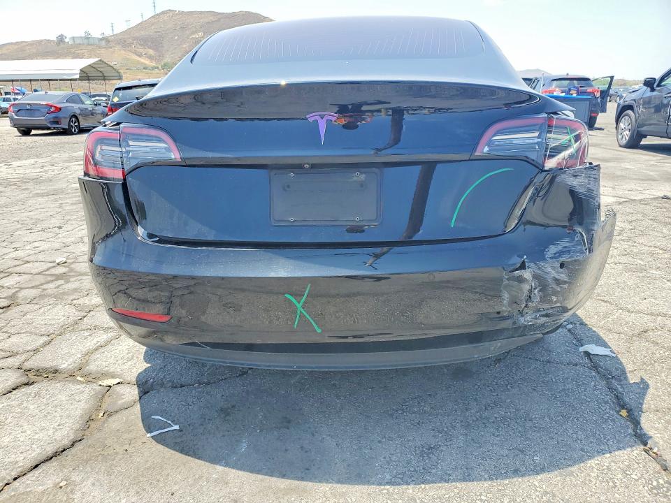 Продажа на аукционе авто 2018 Tesla Model 3, vin: 5YJ3E1EA6JF171909, номер лота: 52915516