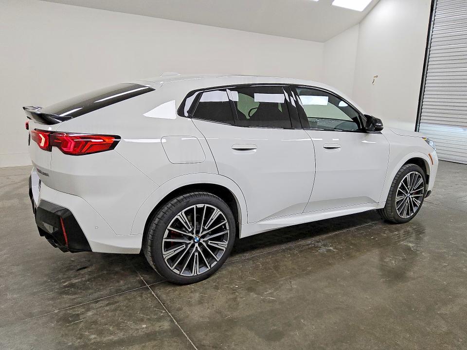 52391906 :رقم المزاد ، WBX83GM08T5600286 vin ، 2026 Bmw X2 مزاد بيع