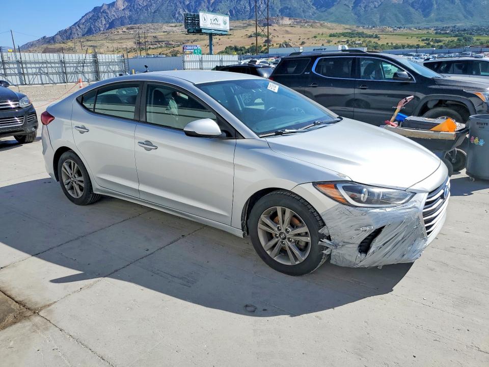 55110086 :رقم المزاد ، 5NPD84LF8JH300181 vin ، 2018 Hyundai Elantra مزاد بيع