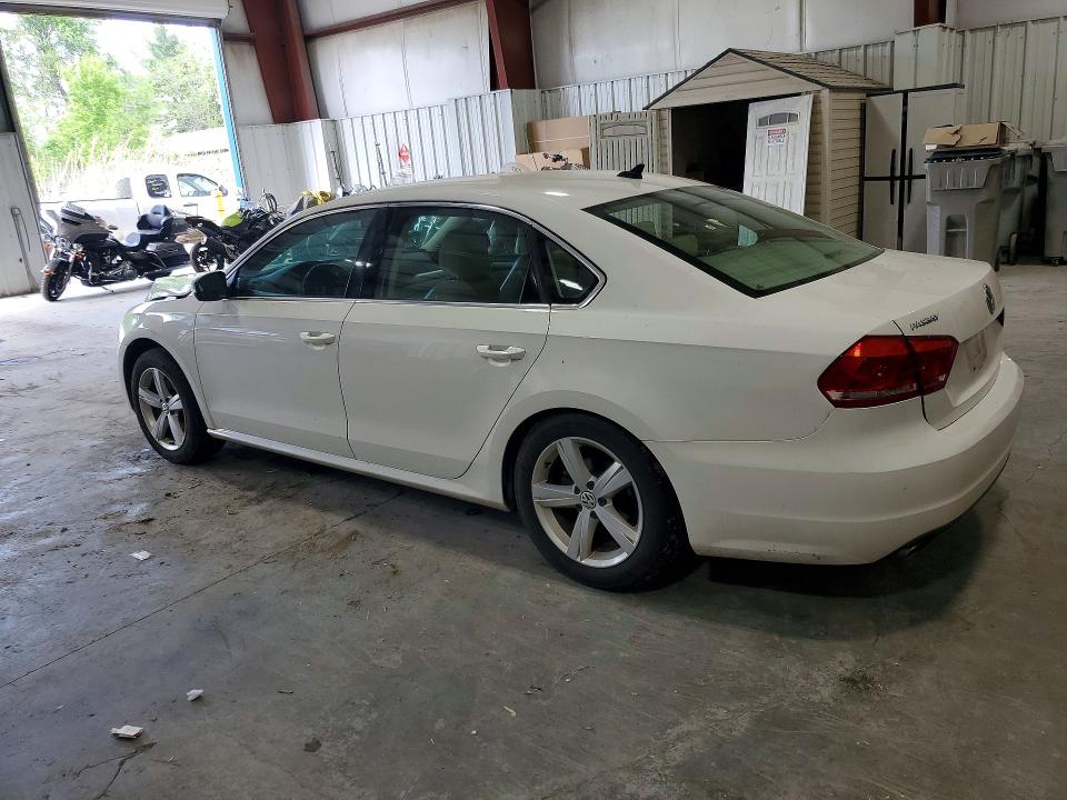 54102556 :رقم المزاد ، 1VWBT7A3XEC102488 vin ، 2014 Volkswagen Passat مزاد بيع