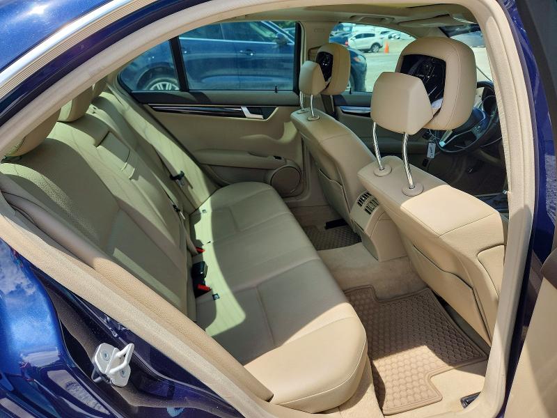 Продаж на аукціоні авто 2014 Mercedes-benz C, vin: WDDGF4HB1EA960204, номер лоту: 54993736